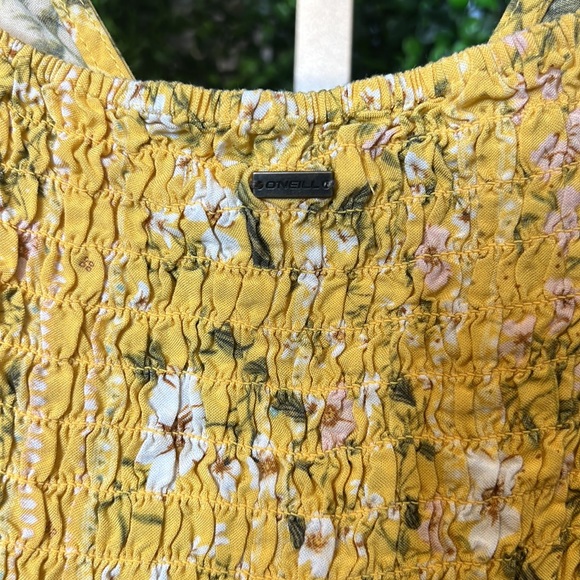 O’Neil Karly Printed Drawstring Top size small - Picture 9 of 9